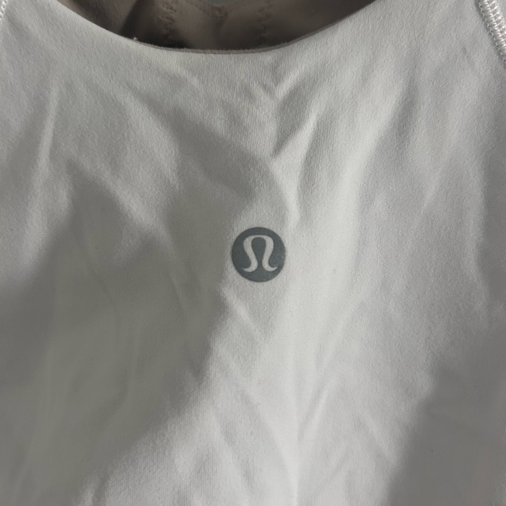 lululemon Align Tank Top
Light Support, A/B Cup Size 8 White - Picture 3 of 4